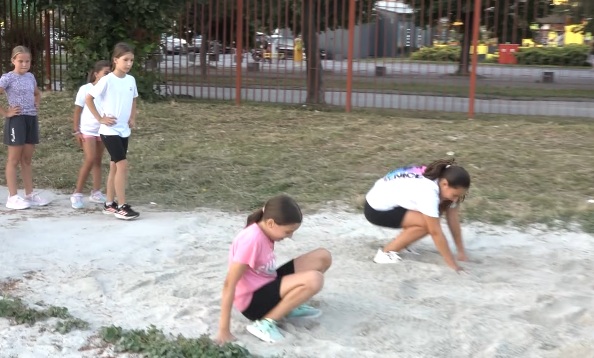 ZA SREĆU MALO TREBA
