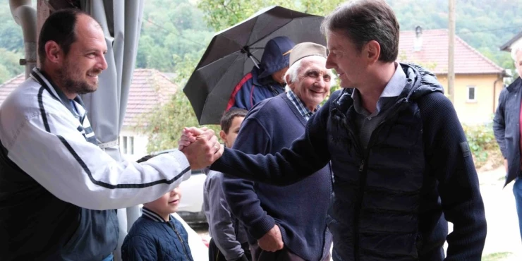 Glišić poručio iz sela Ba: Svaki kraj ima svoje potrebe, svaki čovek mora da bude saslušan