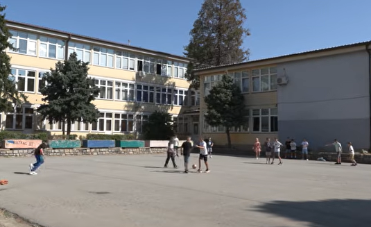 NAJBROJNIJA ŠKOLA U GRADU