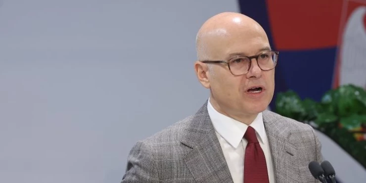 Izbori 2026. – Vučević oduvao crnogorskog provokatora: „Vojvodina je Srbija, a vi vašim parama plaćajte račune Hrvatima!“