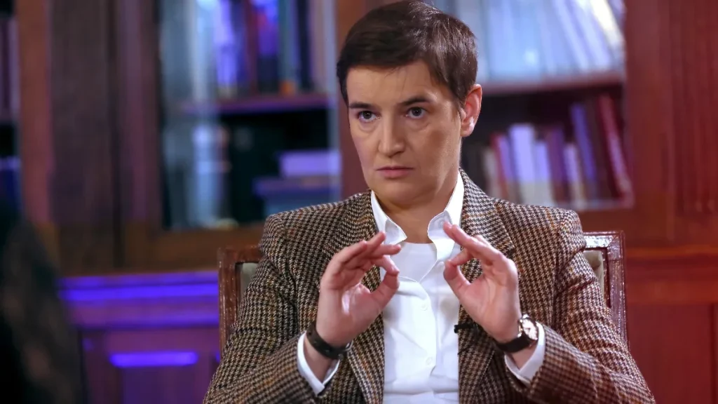 Brnabić razobličila FDU: Ili uklonite ime fakulteta sa spotova ili je jasno da ste u kampanji