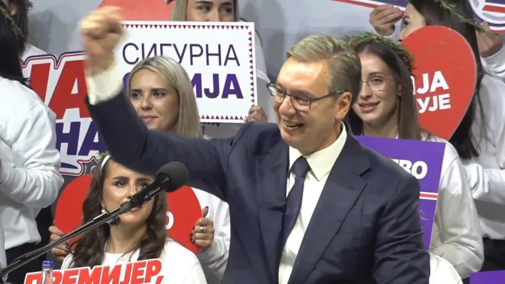 Vučić iz Niša: „Posle izbora pružamo ruku svima“